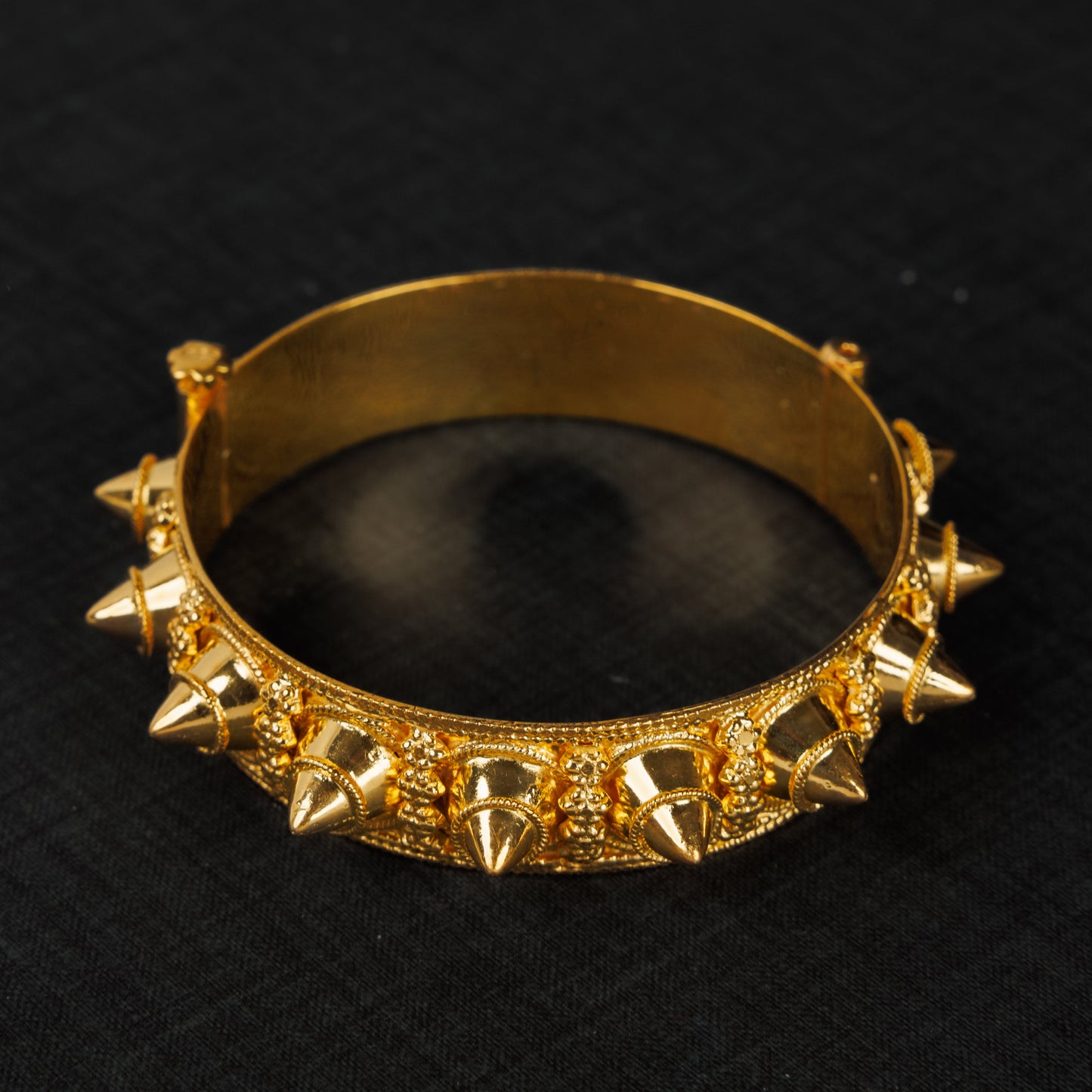 Thin Mushawak Bangle (D13) - Silver 925 & Gold Plated