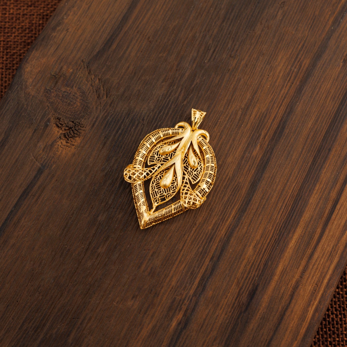 RP Pendants (D53) - Silver 925 & Gold Plated