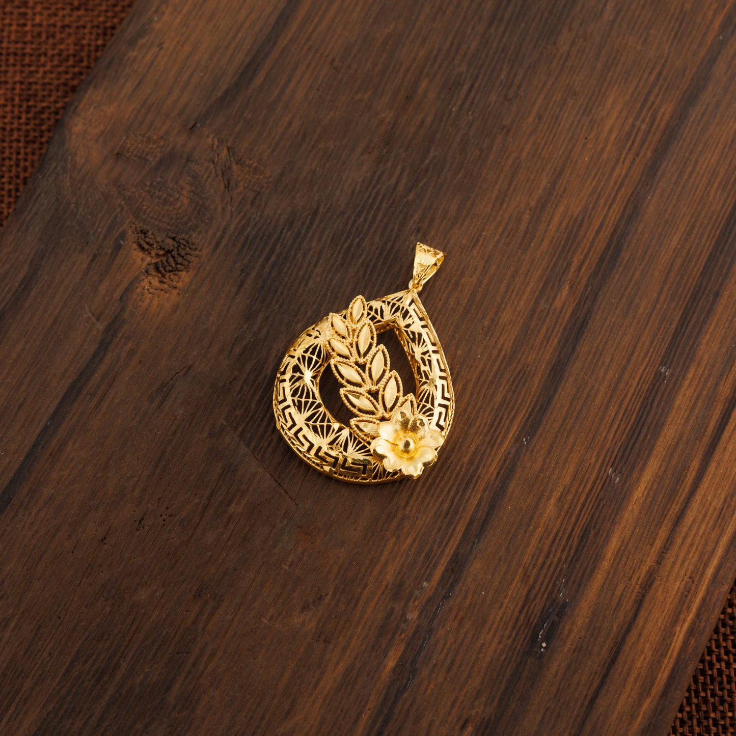 RP Pendants (D58) - Silver 925 & Gold Plated